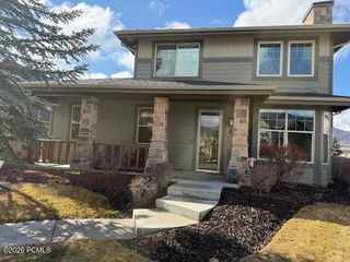 5975 N Fox Pointe Circle Apt A-2, Park City, UT 84098