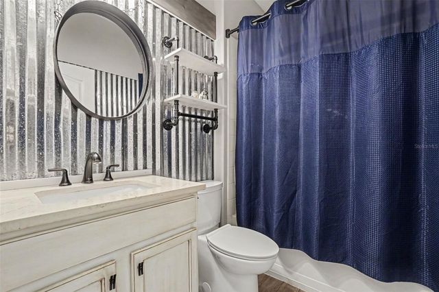 2130 ROANOKE SPRINGS DRIVE, Ruskin, FL 33570