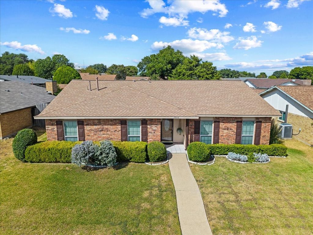 7205 Cloverglen Drive, Dallas, TX 75249 — photo 5