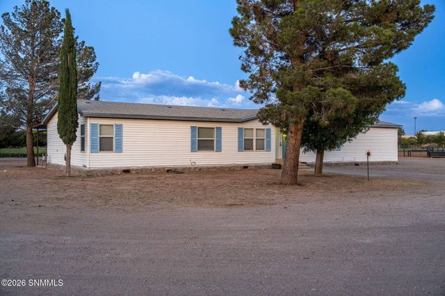 220 Squirrel Road, Las Cruces, NM 88007