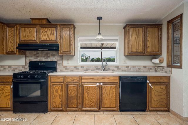 220 Squirrel Road, Las Cruces, NM 88007