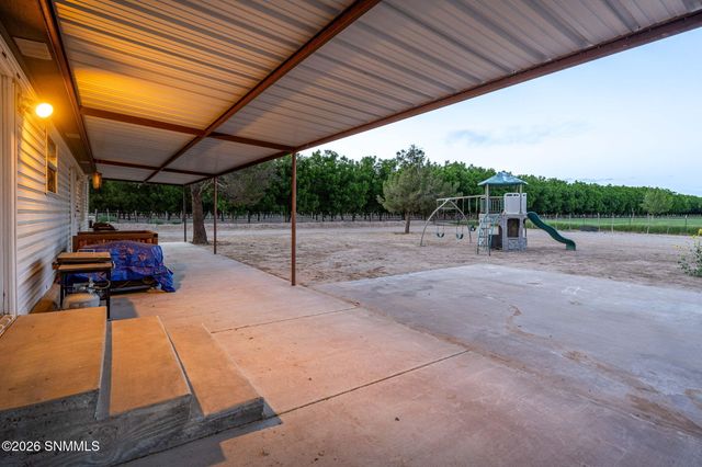 220 Squirrel Road, Las Cruces, NM 88007