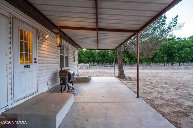 220 Squirrel Road, Las Cruces, NM 88007