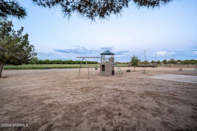 220 Squirrel Road, Las Cruces, NM 88007