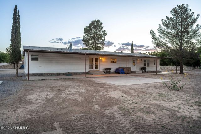 220 Squirrel Road, Las Cruces, NM 88007