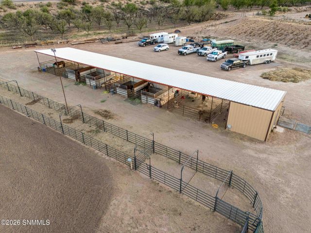 220 Squirrel Road, Las Cruces, NM 88007
