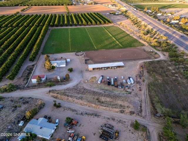 220 Squirrel Road, Las Cruces, NM 88007
