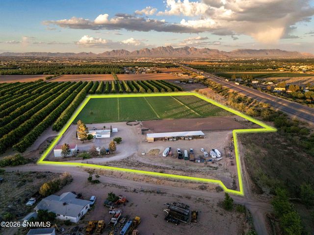 220 Squirrel Road, Las Cruces, NM 88007