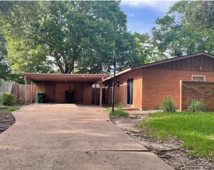 7058 Concho Street, Houston, TX 77074
