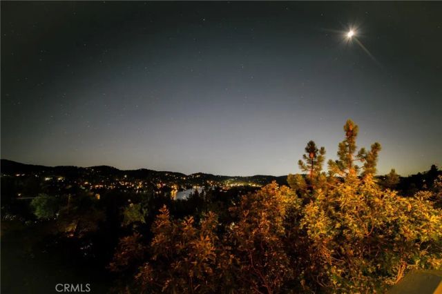 1239 Yosemite, Lake Arrowhead, CA 92352