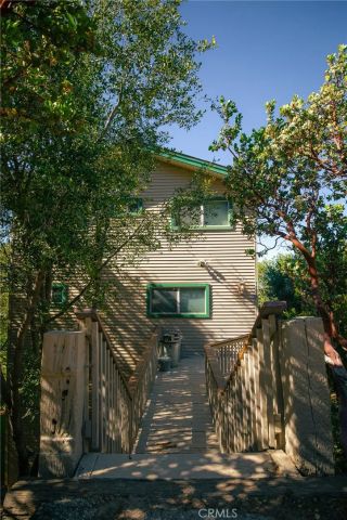 1239 Yosemite, Lake Arrowhead, CA 92352