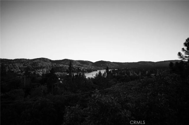 1239 Yosemite, Lake Arrowhead, CA 92352