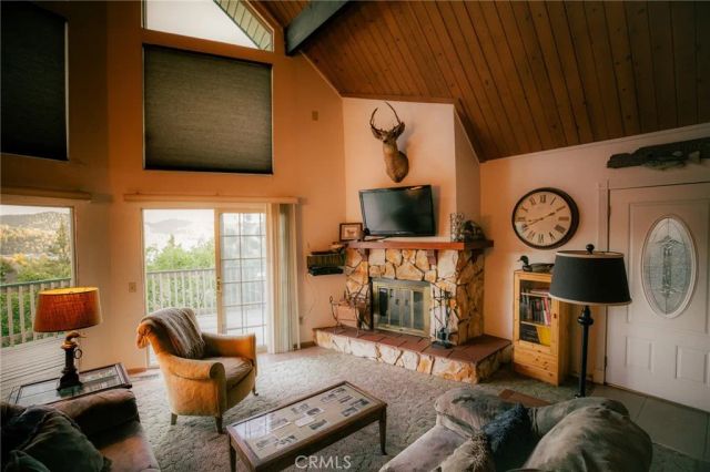 1239 Yosemite, Lake Arrowhead, CA 92352
