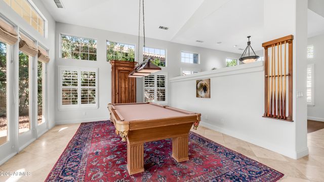 1467 E AMBERWOOD Drive, Phoenix, AZ 85048