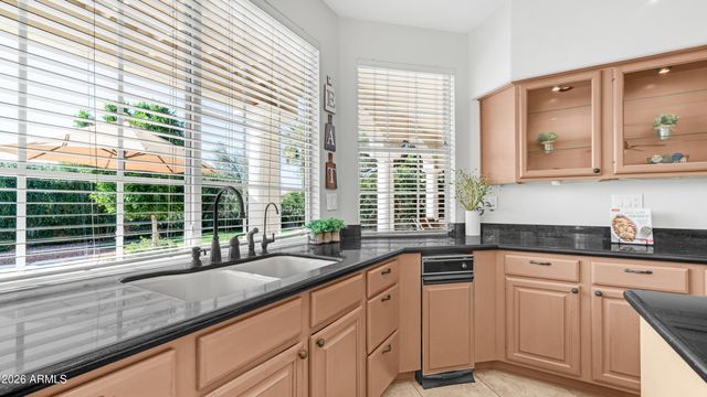 1467 E AMBERWOOD Drive, Phoenix, AZ 85048