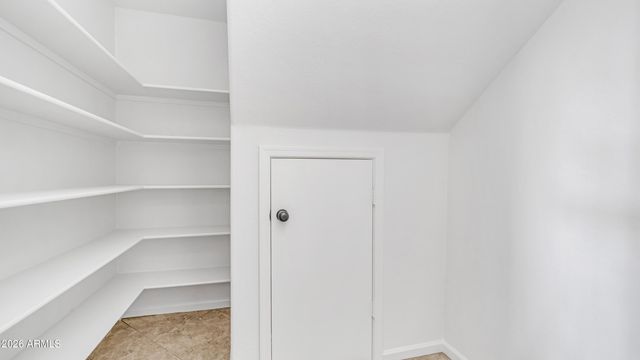 1467 E AMBERWOOD Drive, Phoenix, AZ 85048