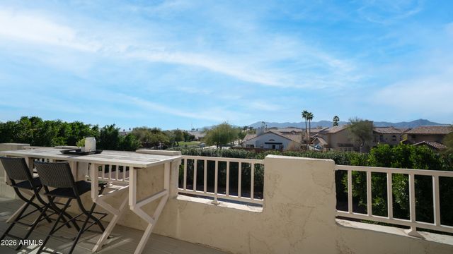 1467 E AMBERWOOD Drive, Phoenix, AZ 85048