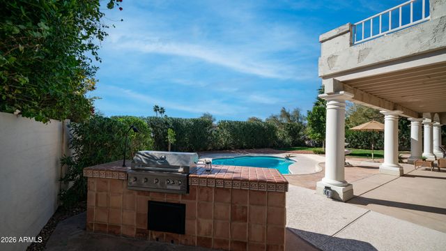 1467 E AMBERWOOD Drive, Phoenix, AZ 85048