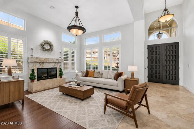 1467 E AMBERWOOD Drive, Phoenix, AZ 85048