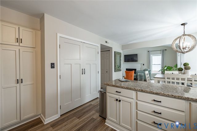 10709 New Trail Ct, Glen Allen, VA 23060