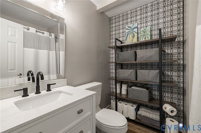 10709 New Trail Ct, Glen Allen, VA 23060