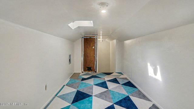 130 LAKEVIEW Way, Interlachen, FL 32148