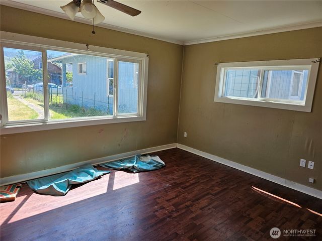 709 Monroe Street, Hoquiam, WA 98550