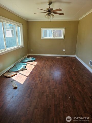 709 Monroe Street, Hoquiam, WA 98550