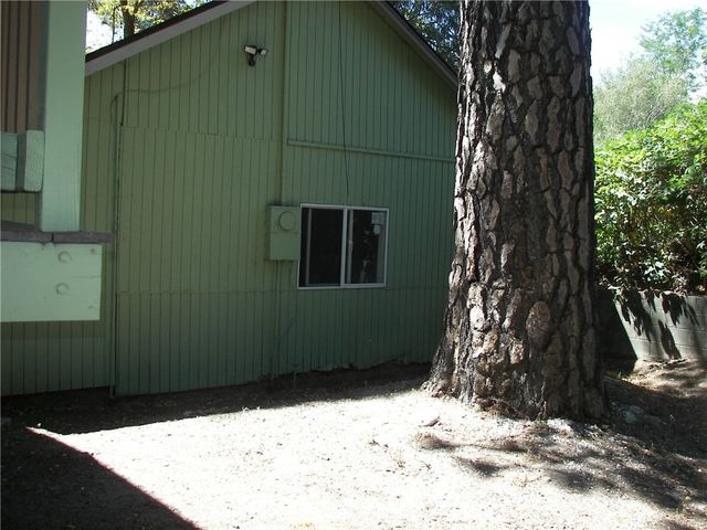 22920 Fir, Crestline, CA 92325