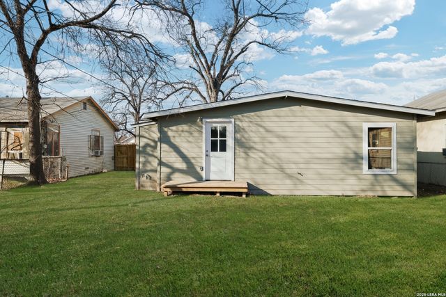 2042 Hicks, San Antonio, TX 78210