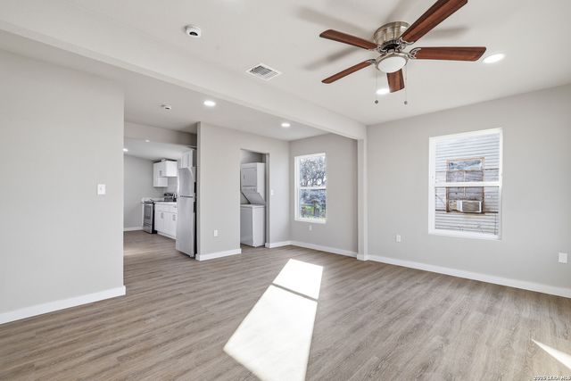 2042 Hicks, San Antonio, TX 78210