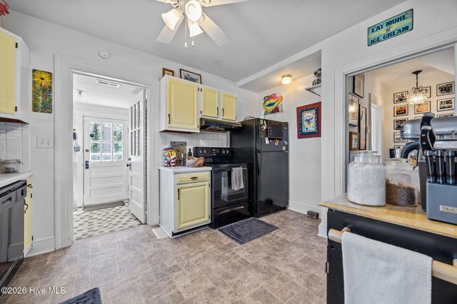 115 N Academy Street, Washington, NC 27889