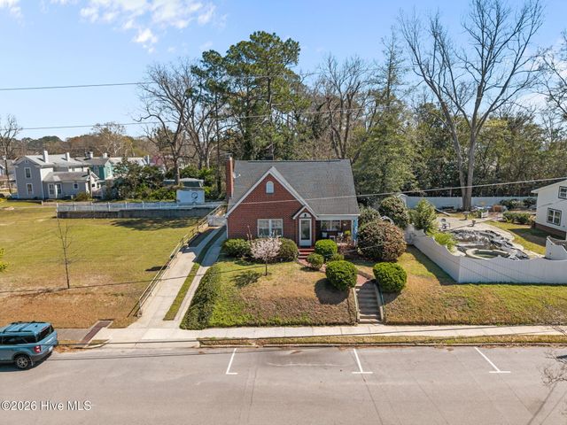 115 N Academy Street, Washington, NC 27889