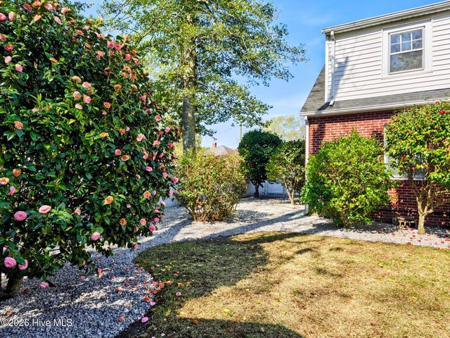 115 N Academy Street, Washington, NC 27889