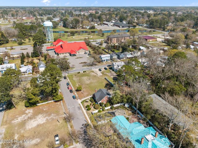 115 N Academy Street, Washington, NC 27889