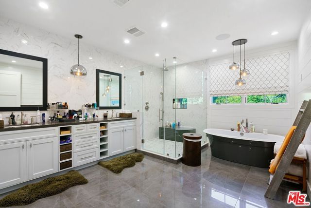 1738 Nichols Canyon Road, Los Angeles, CA 90046