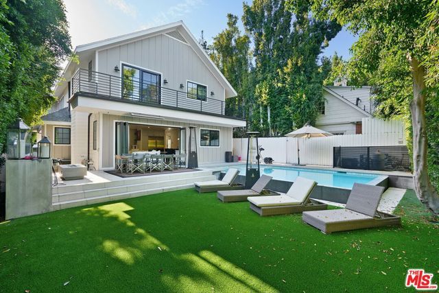1738 Nichols Canyon Road, Los Angeles, CA 90046