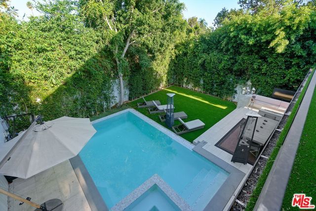 1738 Nichols Canyon Road, Los Angeles, CA 90046