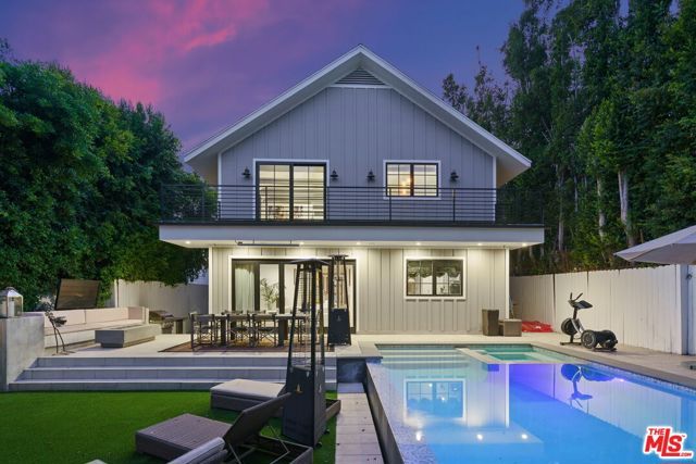 1738 Nichols Canyon Road, Los Angeles, CA 90046