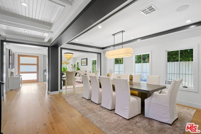 1738 Nichols Canyon Road, Los Angeles, CA 90046