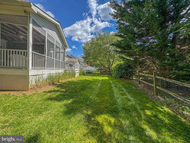 1724 ALGONQUIN RD, Frederick, MD 21701