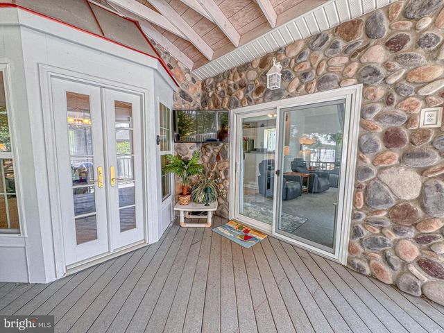 1724 ALGONQUIN RD, Frederick, MD 21701