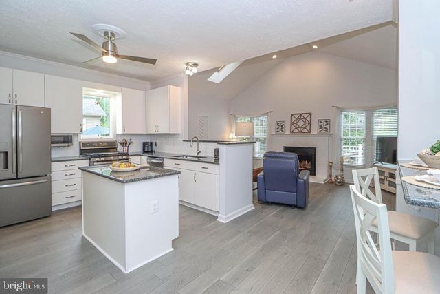 1724 ALGONQUIN RD, Frederick, MD 21701