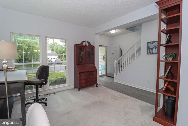 1724 ALGONQUIN RD, Frederick, MD 21701