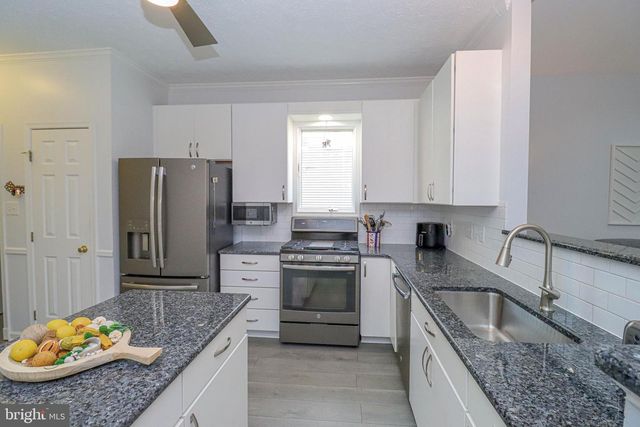 1724 ALGONQUIN RD, Frederick, MD 21701