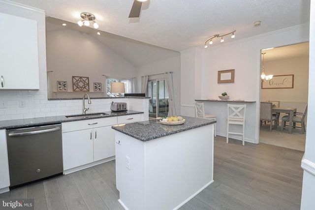 1724 ALGONQUIN RD, Frederick, MD 21701