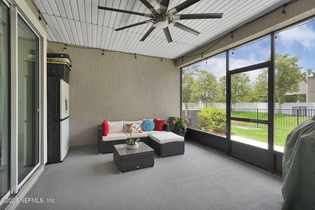 5043 REDFORD MANOR Drive, Jacksonville, FL 32258