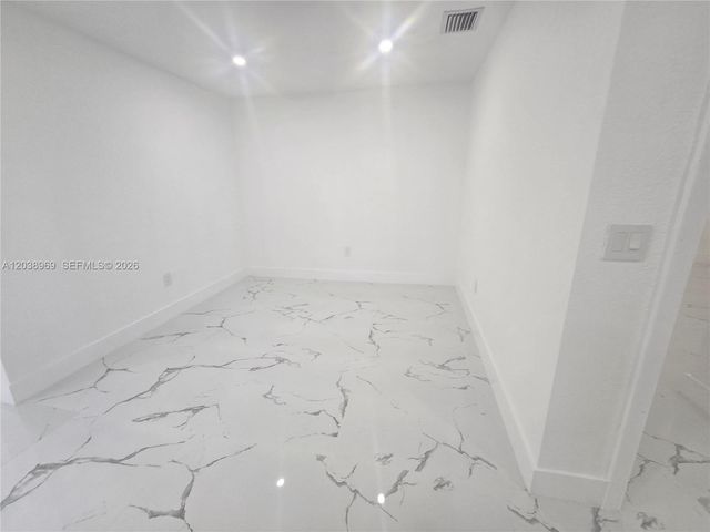 2530 NW 111th Street, Miami, FL 33167