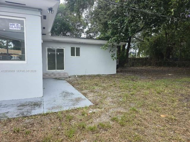 2530 NW 111th Street, Miami, FL 33167