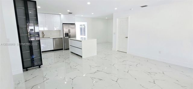 2530 NW 111th Street, Miami, FL 33167